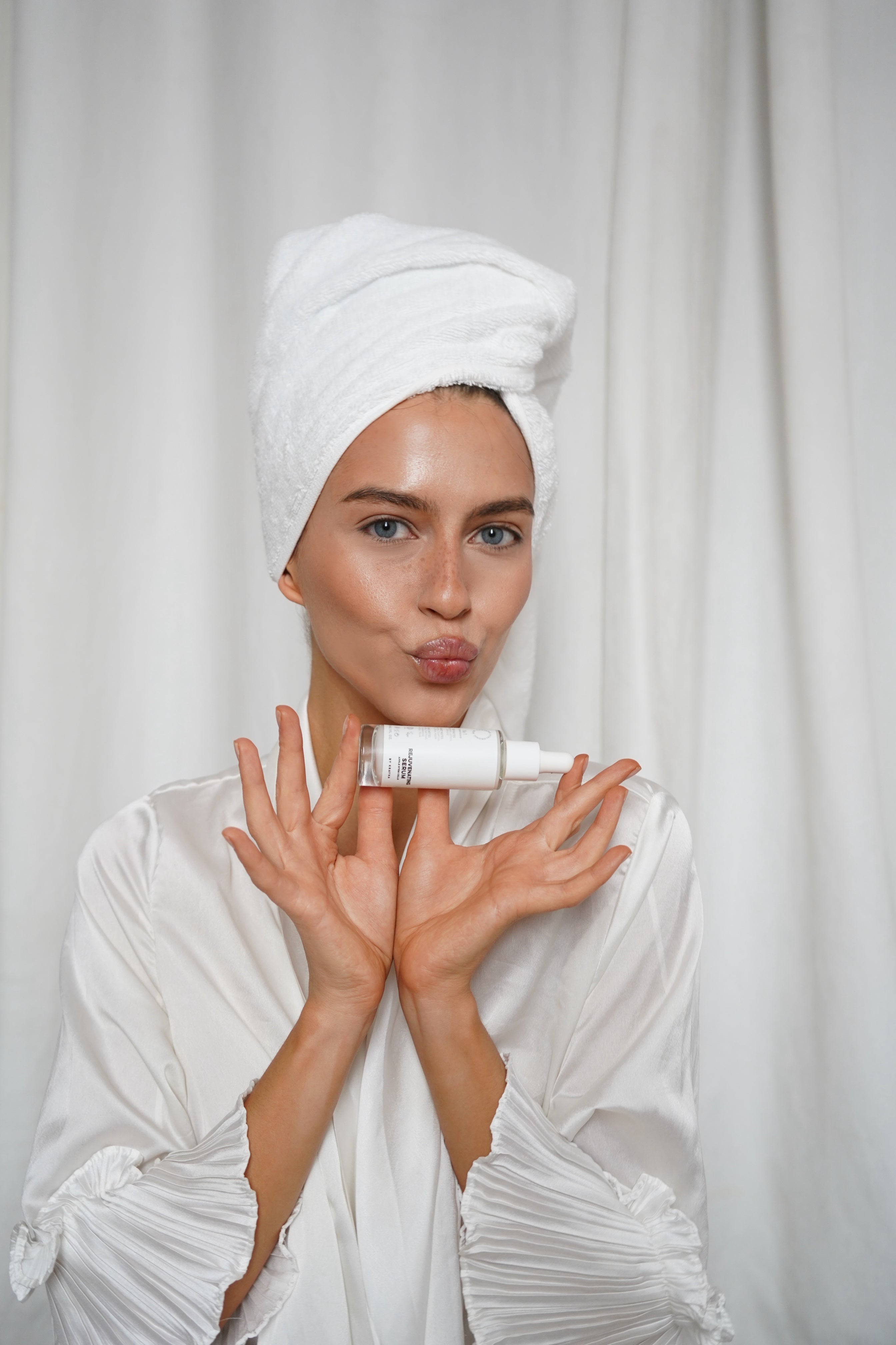 Rejuvenating Serum apple stem cells Krayna 30 ml 99,3 % NATURAL